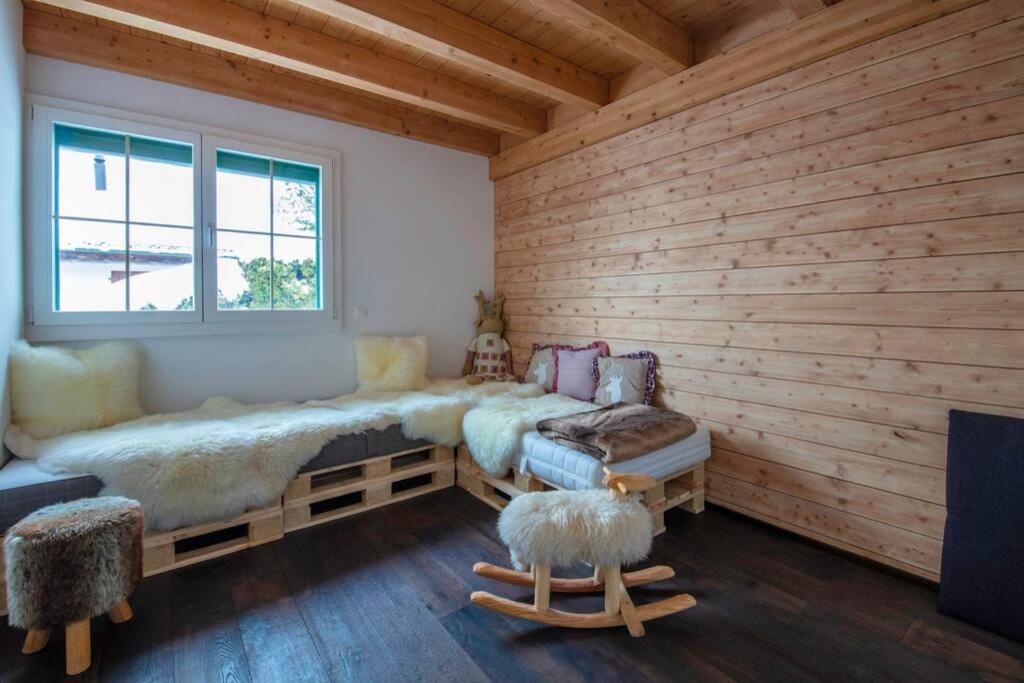 Exklusives Chalet Mit Traumhafter See- Und Bergsicht Seelisberg Buitenkant foto